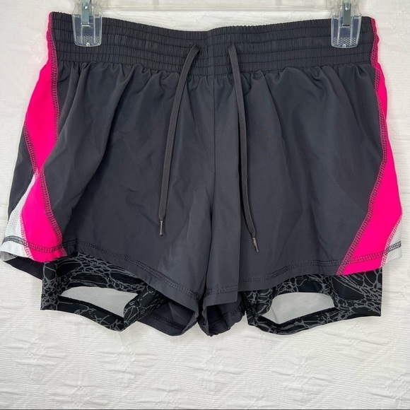 CHAMPION DUO DRY WOMENS ATHLETIC
SHORTS 2 IN 1. Size M. - Picture 1 of 7